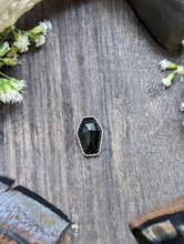 Load image into Gallery viewer, Coffin Cut Stone - Black Onyx + SS Gallery Wire