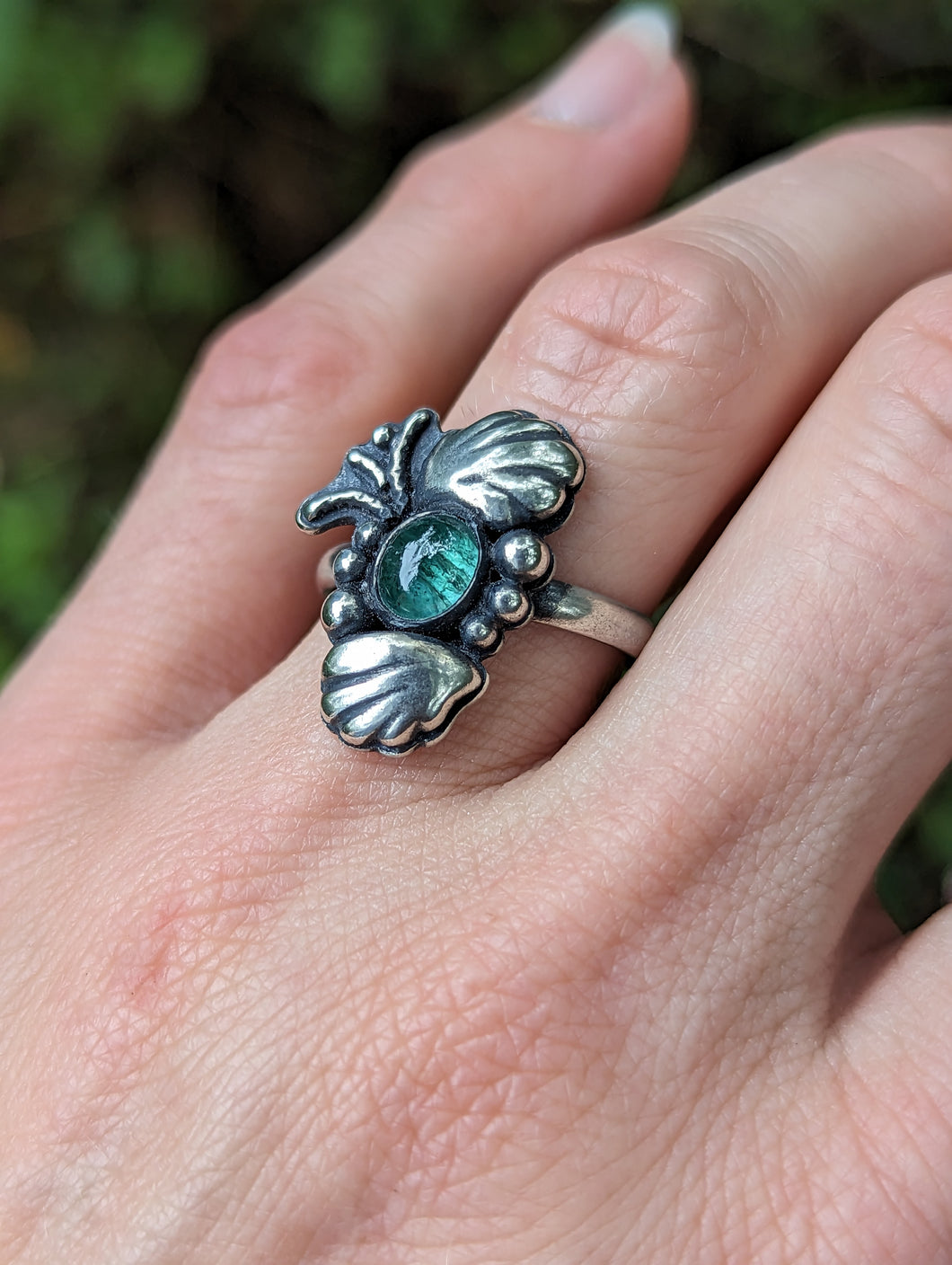 Green Tourmaline + Sterling Silver Embellished Adjustable Ring - Size +/- 8