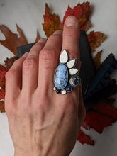 Load image into Gallery viewer, Hubei Lavender + Sterling Silver Statement Ring - Size 7
