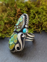 Load image into Gallery viewer, 3 Stone Hubei Turquoise + Sterling Silver Ring - Size 6
